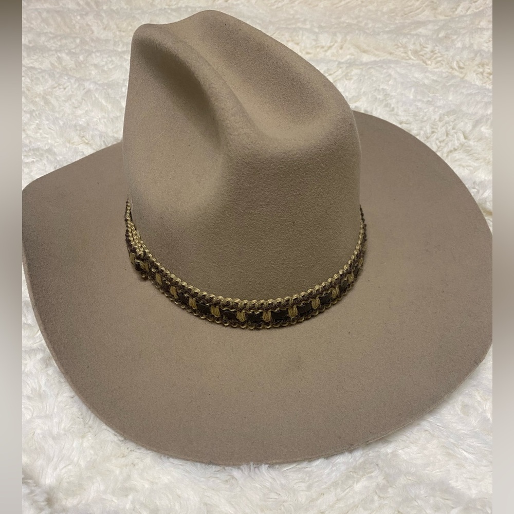 Vintage/Western Cowboy Hat!